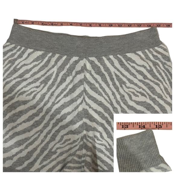NWOT Anthro Dolan Left Coast Collection Trudy Knit Short - Gray/White - Medium - Picture 5 of 15
